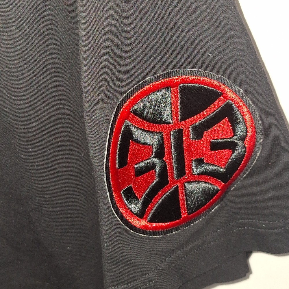 Detroit Pistons Black T-Shirt - Picture 6 of 8